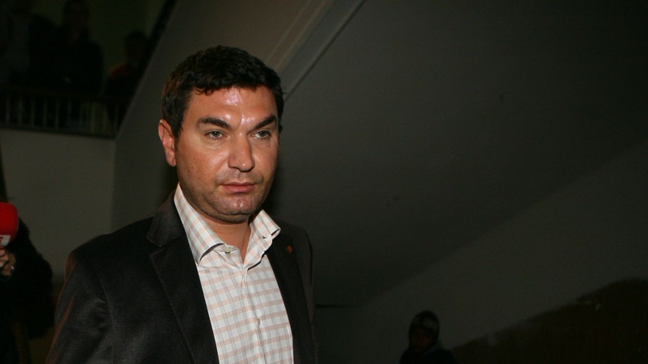 Borcea: "S-ar putea să nu plecăm nici mâine! Va fi ceață iar!"** Dragomir: M-am interesat eu, mâine va fi soare în toată țara!"