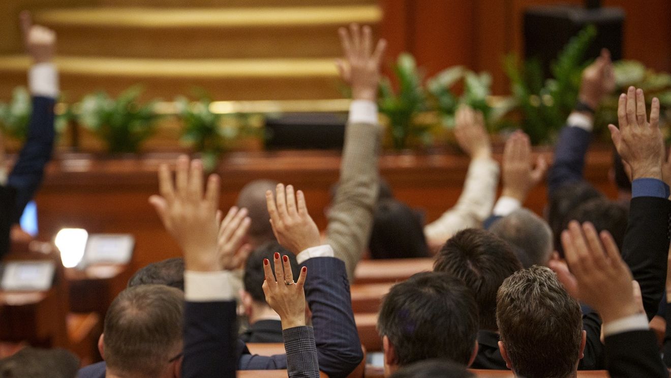 Milionarul român a dat verdictul despre oamenii din partidul aflat la putere: „Vor să pună mâna pe Justiție, pe averi. Sunt numai pe luate”