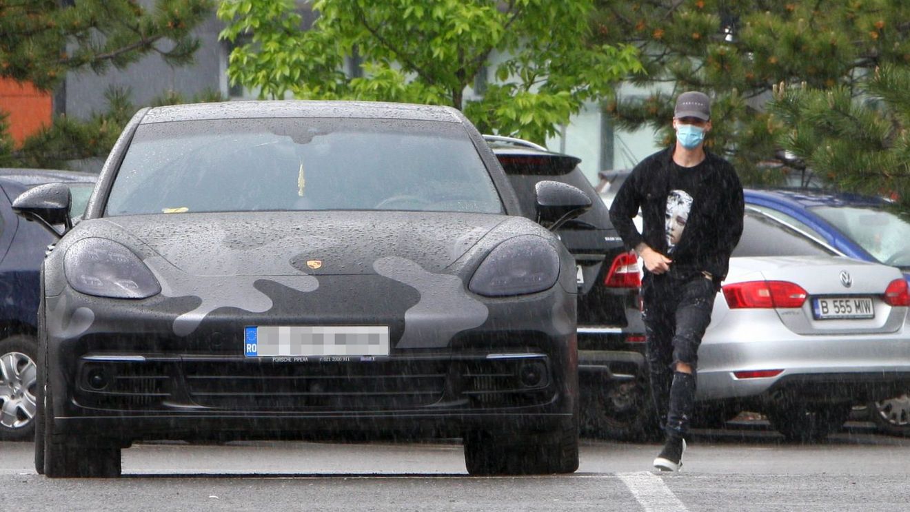 Dennis Man a ieșit la shopping cu bolidul stil militar! A respectat toate condițiile impuse în pandemia de coronavirus | FOTO EXCLUSIV