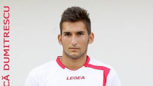 Fiul lui Ilie Dumitrescu a picat într-o capcană incredibilă! Iubita lui Sică era polițistă sub acoperire și a aflat că vindea cocaină. Detalii ce par desprinse dintr-un scenariu de film