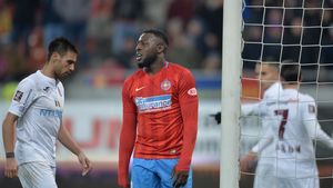 Calcule playoff Liga 1. FCSB s-a apropiat de CFR Cluj, dar ardelenii rămân favoriți în lupta pentru titlu. Asul din mâneca lui Petrescu