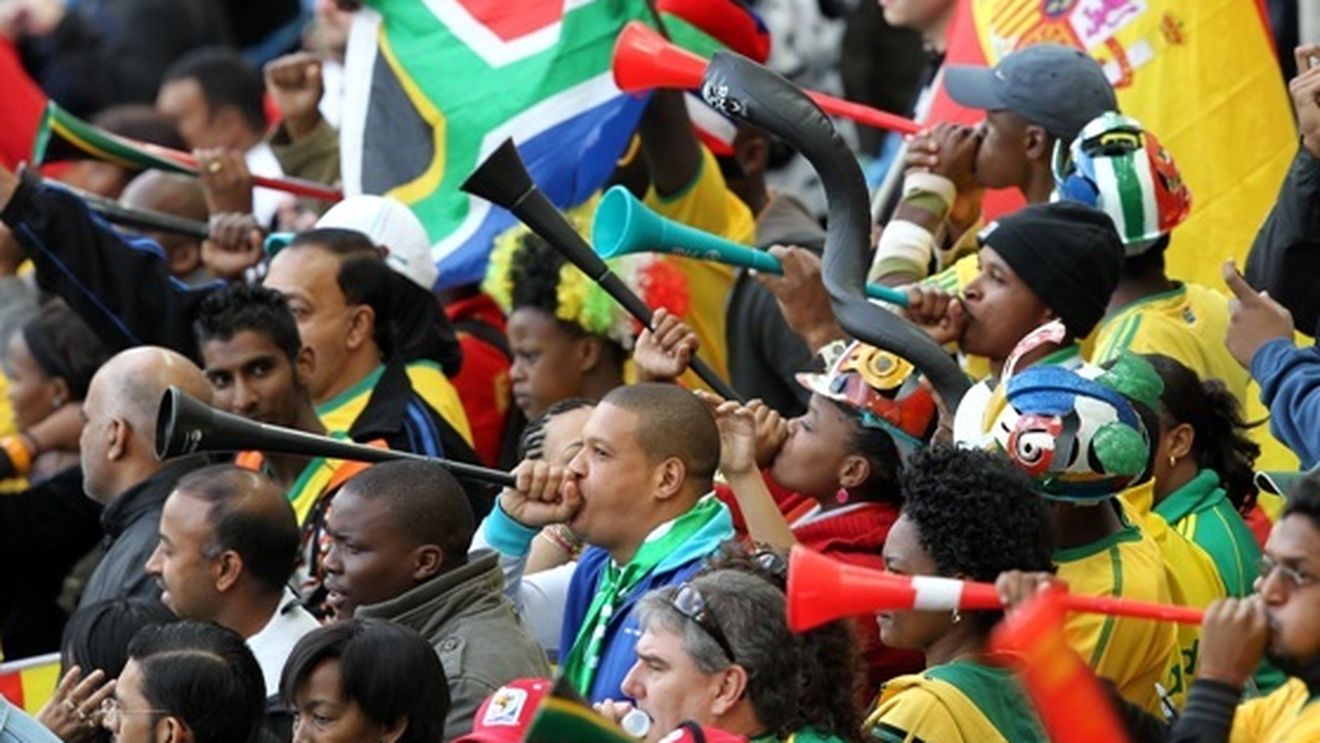 Vuvuzela invadează Europa