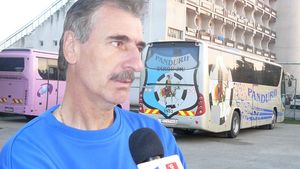 Echipă tehnică de la Craiova Maxima pentru Pandurii