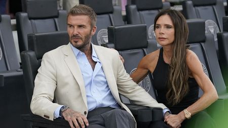 Ce ruşine pentru soții Beckham! Familia nurorii i-a acuzat că sunt prea zgârciți