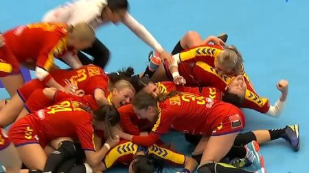 Momentul de infarct care a adus victoria României în partida cu Ungaria, la CM de Handbal 2019. Cristina Neagu a executat perfect o lovitură de la 7 metri în ultimele secunde