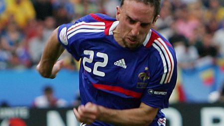 Ribery a "cerșit" un penalty!