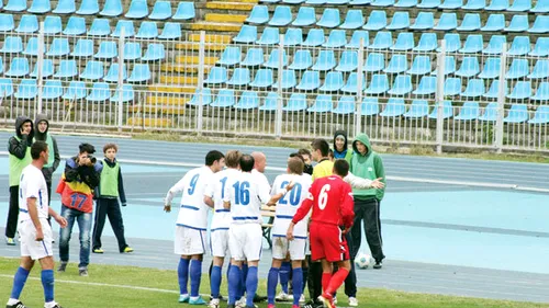 Legea o fac fotbaliștii!** Patronul Farului spune că în ligile mici jucătorii aranjează meciuri pe la spatele șefilor: 