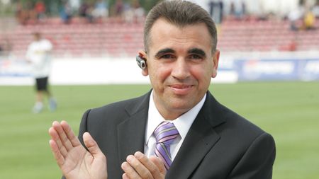 Penescu: "Becali ar trebui premiat"