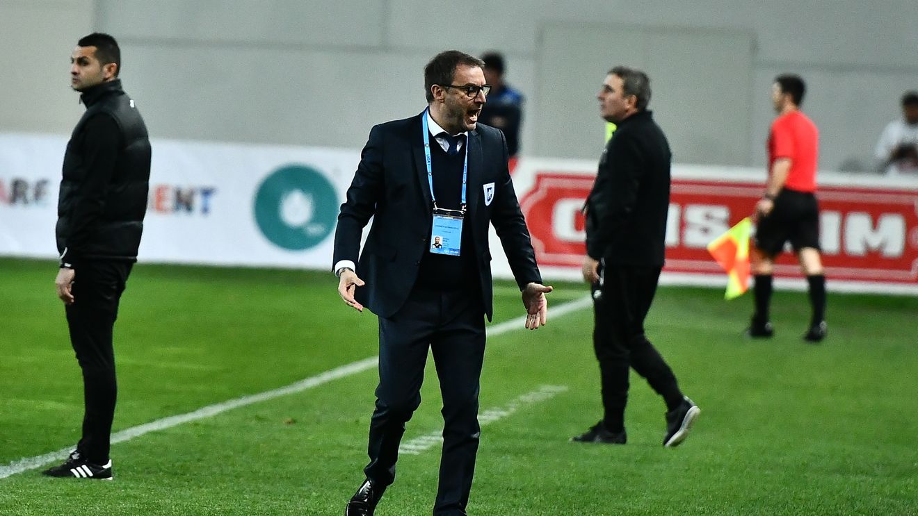 Mangia, extrem de supărat după înfrângerea cu Viitorul. Discursul antrenorului care își face griji pentru derby-ul cu CFR: "Să vedem pe cine pot recupera"