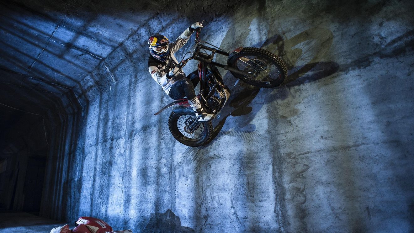 VIDEO | Geniu sau nebun în toată regula. Un francez a făcut trick-uri cu motorul în noua magistrală de metrou din Bucureștii Noi 