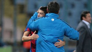 Tănase, bătut în club!** Lăcătuș: "Nu e tipul care să creeze probleme! Discut luni cu el, nu știu dacă va fi sancționat"