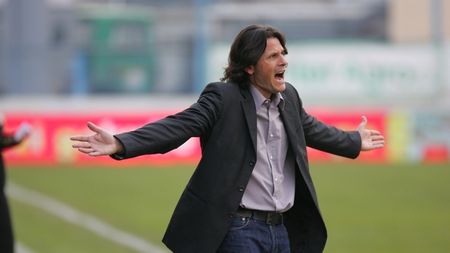 Lazăr: "Mă ocup de pregătirea echipei!"** Napoli: "Nu știu nimic!"