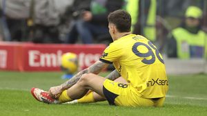 Ce dezastru pentru Dennis Man! Cristi Chivu n-a mai suportat şi l-a scos după numai 45 de minute în meciul cu Inter Milano