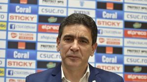 Răsturnare de situaţie în cazul omului care s-a îmbogăţit după transferul lui Mihăilă la Parma. "Banii trebuie să îi primească de la Genk. Eu nu am nicio treabă!" | EXCLUSIV