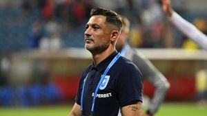 După aducerea lui Adrian Rus, Mirel Rădoi are acum la Universitatea Craiova patru „tricolori” cu care a jucat semifinala Euro U21 din 2019