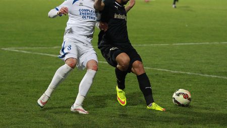 Pandurii - Astra 2-0. Edi Iordănescu termină campionatul pe podium. Șumudică a băgat rezervele și a avut doar patru jucători pe bancă