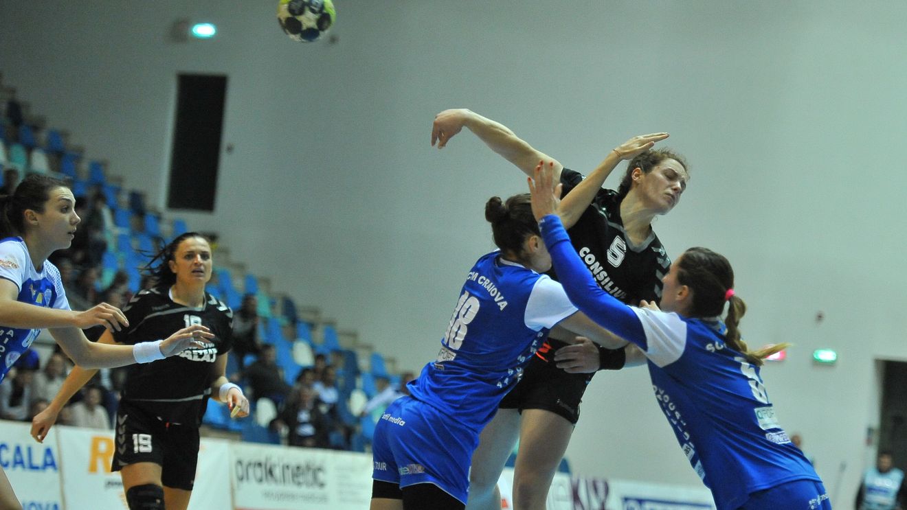 SCM Craiova și HC Zalău și-au aflat adversarele din sferturile de finală ale Cupei EHF! O tabără mai "ghinionistă", alta mai "norocoasă". Dacă se vor califica, echipele românești vor fi adversare în semifinale