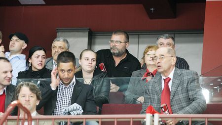 „Nu știu cine l-a omorât!"**