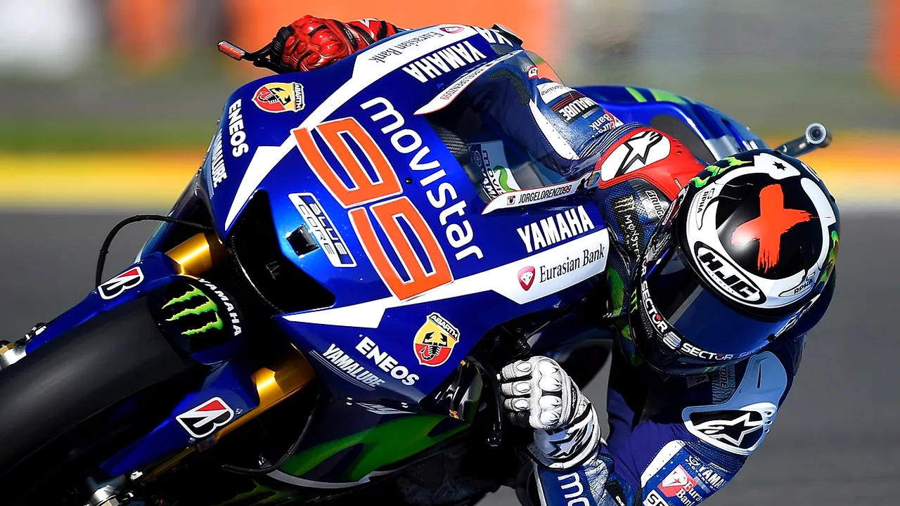 FINALA MOTOGP 2015 | Lorenzo pleacă din pole-position cu un timp record: 