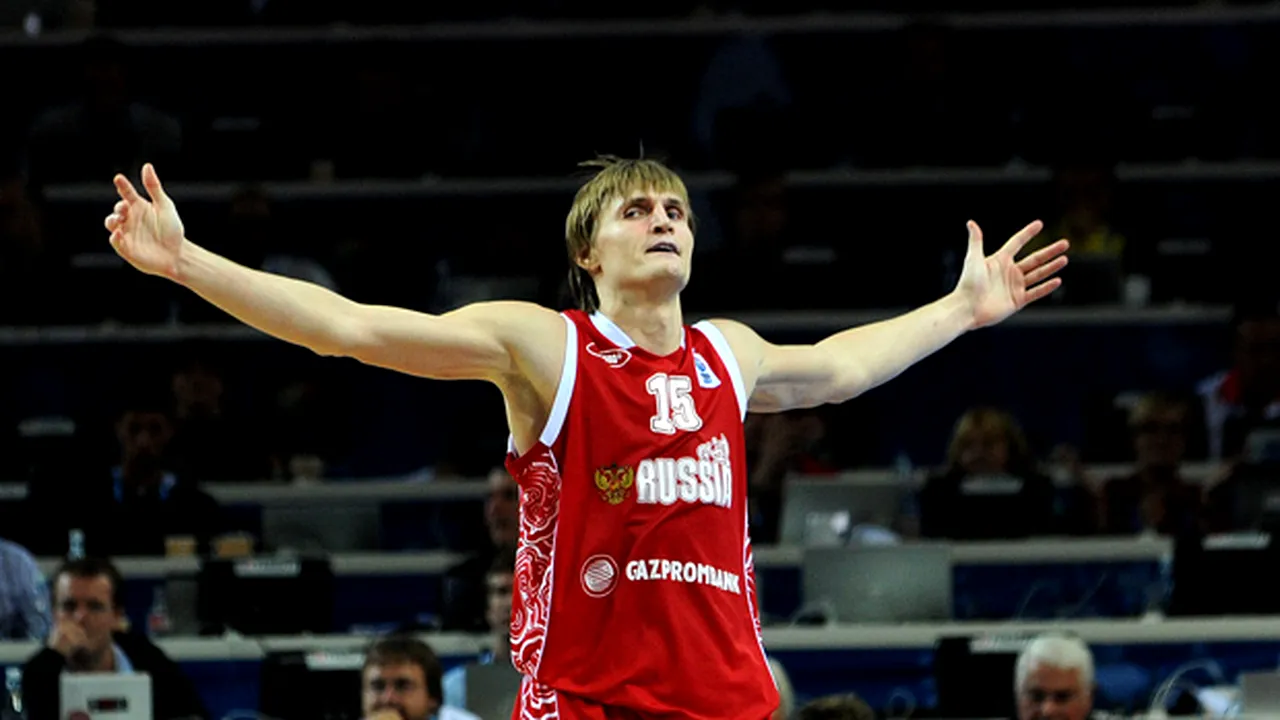 Andrei Kirilenko, accidentat grav după o căzătură în timpul unui meci