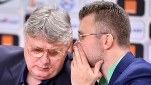 Fotbalul mondial arde și secretarul general al LPF surprinde: „Cred că mă apropii de criza bărbatului de 40 de ani. Nu, nu mă uit după fete tinere”