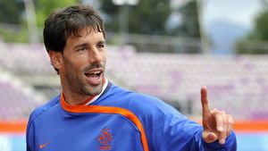 Ruud van Nistelrooy: "Nu sunt prieten cu Van Basten"