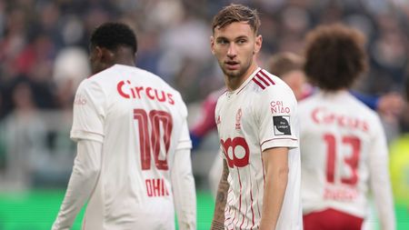 Lovitură pentru Rapid! Denis Drăguș s-a prezentat la echipă și a început antrenamentele! Ce se întâmplă cu transferul internaționalului român | FOTO