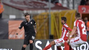 S-a făcut al doilea cel mai scump transfer al iernii în Liga 1. Cât a plătit CFR pentru Ioniță. Dani Coman: "Jucătorul are cel mai mult de câștigat, era păcat să stea la echipa a doua"