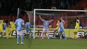 Steliștii de la națională vor turba!** Cum a reacționat "coșmarul" Cavani când a aflat că se reîntâlnește cu "victima" Tătărușanu