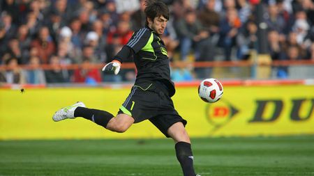 Kuciak poate debuta pentru Legia: "Pot să joc și în campionat și în Europa!"** Și Porumboiu și-a schimbat atitudinea