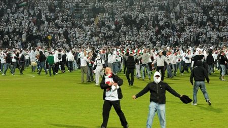 Englezii fac curățenie înainte de EURO!** Ce măsură dură a luat poliția din Regat și cum sunt "loviți" huliganii