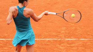 "Maximum effort!". VIDEO | Momentul după cu care Simona Halep a stârnit ropote de aplauze în timpul finalei de la Roland Garros