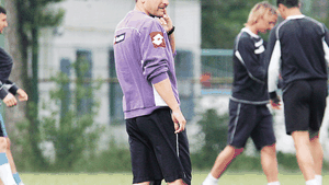 Poli și-a ales adversari modești pentru amicale