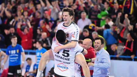 Baia Mare a încheiat în extaz 180 de minute de handbal, cu 3 victorii și Cupa României la masculin. Minaur, la primul trofeu după 16 ani