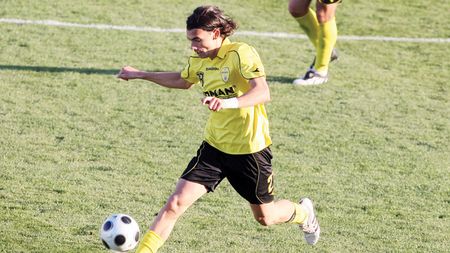 "Sburlea face față la Steaua"** Moldovan: "Să arate că merită să joace în Ghencea"