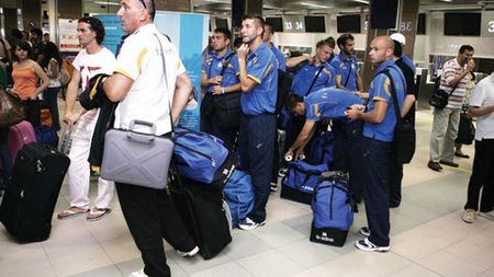 "Ce e Dorele...ți-a venit mingea pe 'șpiț'?" **Ironii în presa rusă: Unirea, "un coniac ieftin și popular"