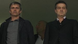 Becali:"M-am întors puțin curat!** Antrenorul creează artă, face ce vrea" Declarația lui Mou care îl inspiră pe Gigi