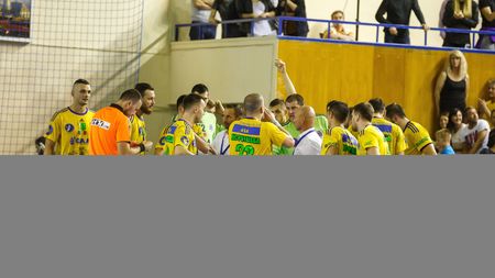 Potaissa Turda, în pole-position pentru a câștiga medalia de bronz, după ce a deschis cu o victorie seria cu CSM București în finala mică. Clasament final în zona locurilor 5-12. CSM Oradea renunță la locul în prima ligă