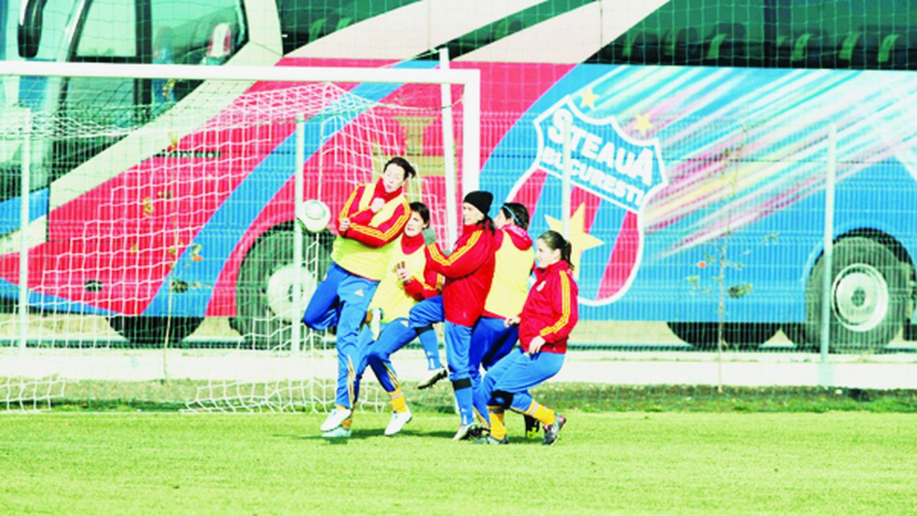 Nici frigul nu l-a oprit!** Ce surpriză au avut steliștii înaintea antrenamentului: Brandan a fost încântat