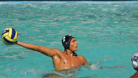 Interviu cu Mihnea Gheorghe, căpitanul naționalei Under 17 a României: **"Hobbyul meu e să colecționez trofee"