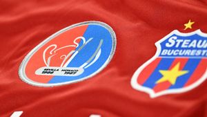 Cum ar putea arăta tricoul prin care Steaua să celebreze 40 de ani de la câştigarea Cupei Campionilor Europeni. A fost folosit AI