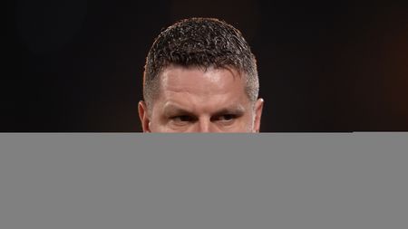 EXCLUSIV | Stoican a vrut să-și dea demisia, dar a fost întors din drum în ultimul moment. Dacă va pierde și la Voluntari, tehnicianul ar putea pleca. Doi antrenori cu "greutate" se află pe lista moldovenilor