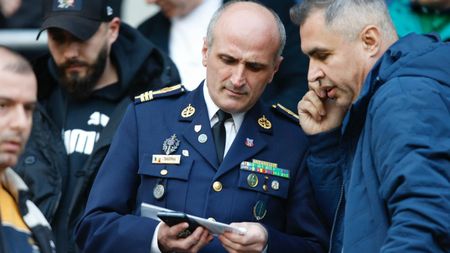 Florin Talpan a venit la CSA Steaua - Dinamo și a oferit declarația serii: „Prezența mea aici poate le va da un suflu în plus jucătorilor pentru a câștiga”