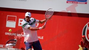 Hănescu s-a calificat în sferturi la BRD Năstase-Țiriac Trophy, după ce l-a învins pe Youzhny