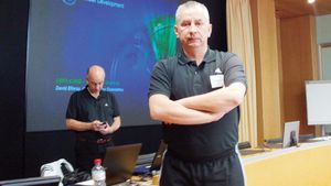 Primul contestatar!** "Ion Crăciunescu și actuala CCA calcă în picioare noțiunea de moralitate"