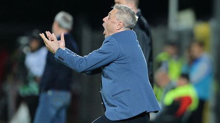 Unde sunt banii încasați de Astra? Șumi: "Ne întrebăm și noi!" VIDEO Reacția care trădează relația rece cu patronul Ioan Niculae