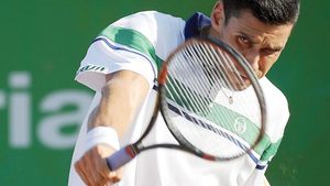 Victor Hănescu n-a profitat de culoarul lui Federer!** Deși a avut numai eșecuri, a plecat acasă cu 16.000 de euro