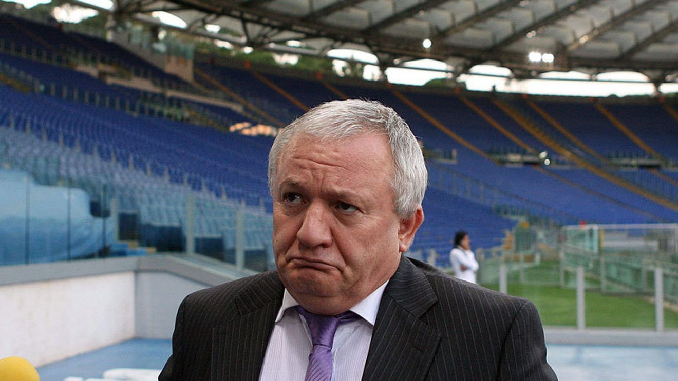 Porumboiu, deranjat de ultimele evenimente de la Vaslui: "Dacă nu se prezintă cu Steaua, nu voi mai fi degajat. Unii au luat bani în avans pe doi ani"