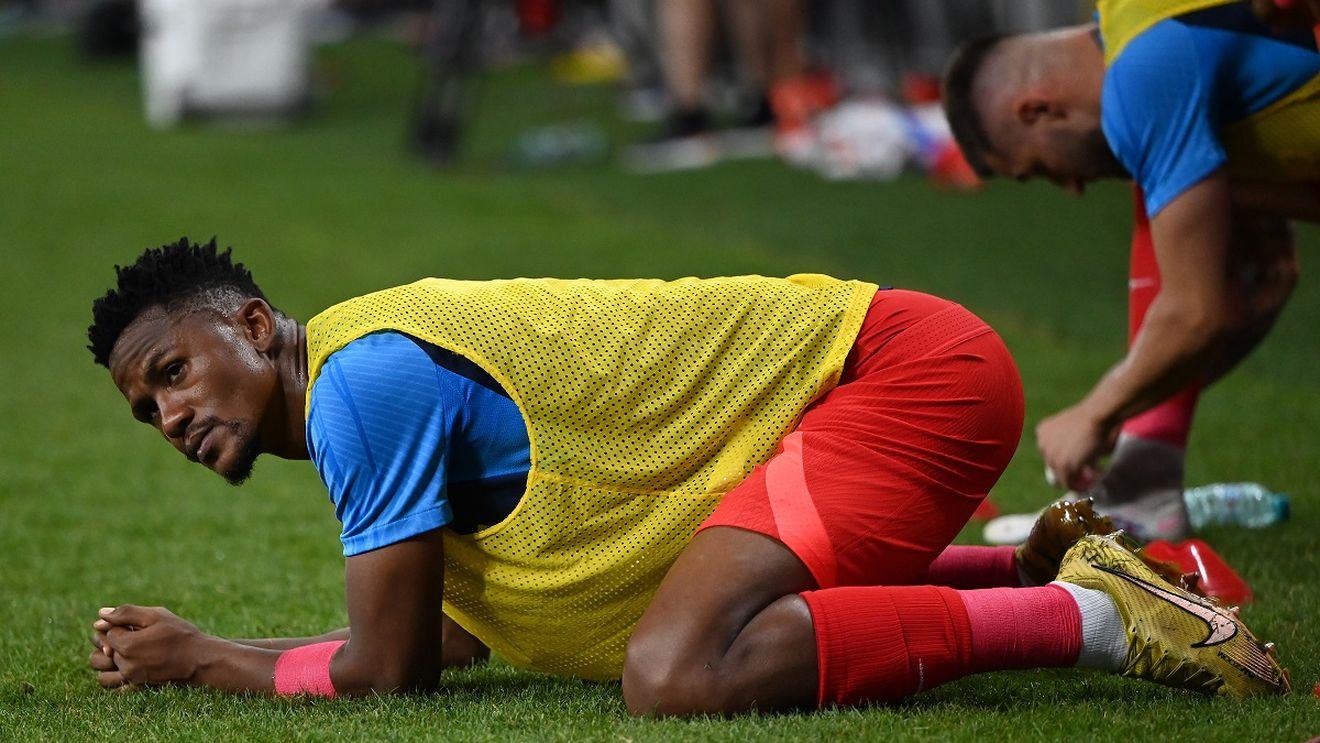 Misterul transferului lui Ngezana, africanul de Dosarele X care a costat o sumă importantă de bani, dar care nu prinde nici măcar banca de rezerve la FCSB! Gigi Becali rupe enigma: „Asta spun ei”