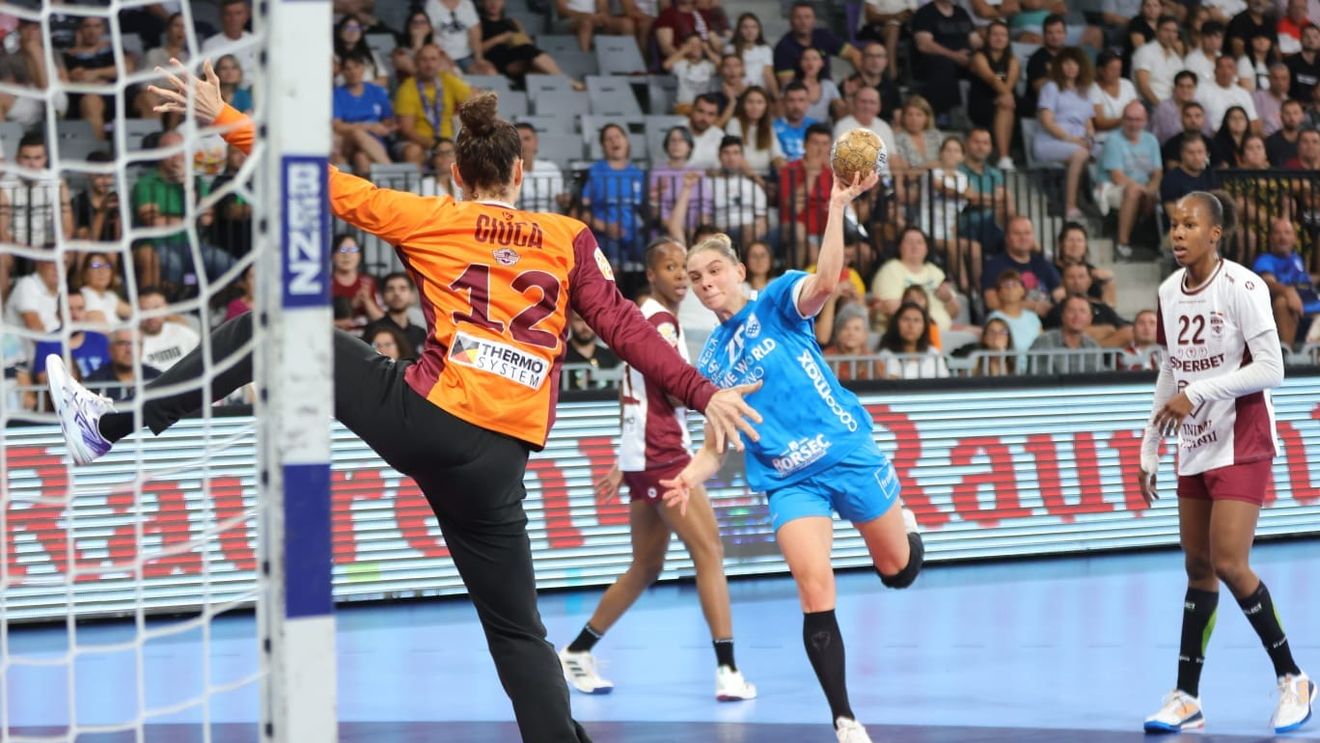 De ce cluburile de handbal feminin din România refuză aplicarea Legii Novak? 7 motive pentru care „granzii” din Liga Florilor nu cedează în lupta cu Elisabeta Lipă